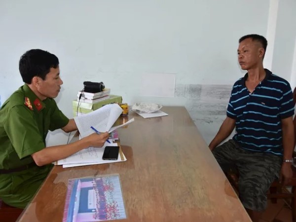 Không có tiền thuê trọ, mẹ nghèo gửi con gái 3 tuổi đi ngủ nhờ, ngờ đâu lại là 'đem trứng cho ác'