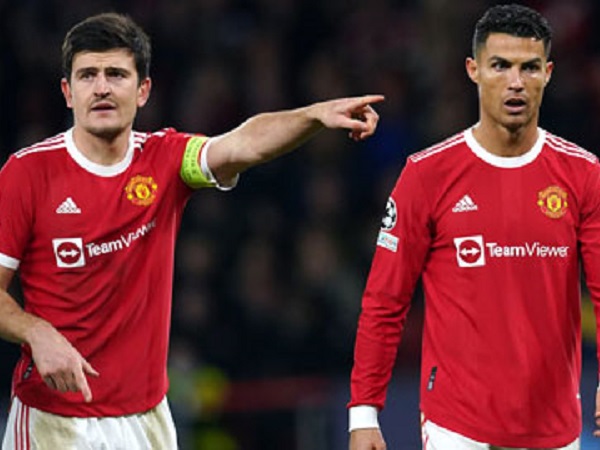 'Maguire nên trao băng đội trưởng MU cho Ronaldo'