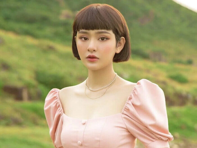 Hiền Hồ đã có động thái ngay sau khi lộ loạt ảnh ôm ấp với đại gia lớn tuổi?