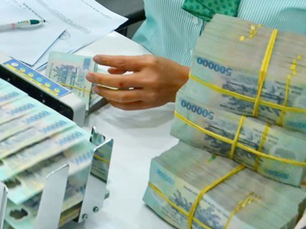 Ngân hàng tiếp tục kiếm đậm nhưng đừng mơ lãi vay giảm