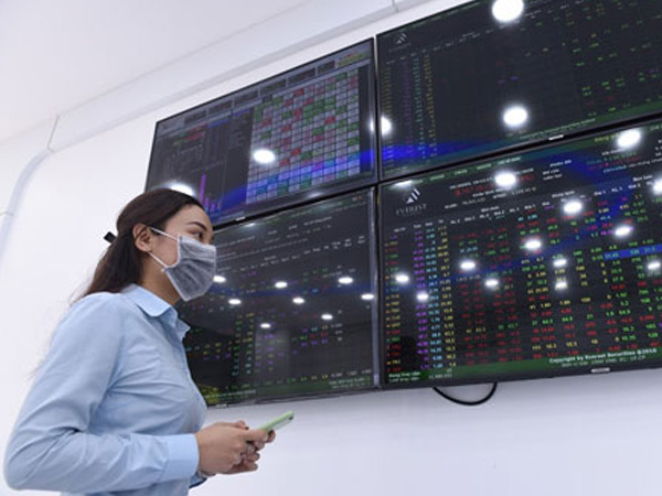 Cảnh báo tội phạm đánh cắp tài khoản của nhà đầu tư chứng khoán