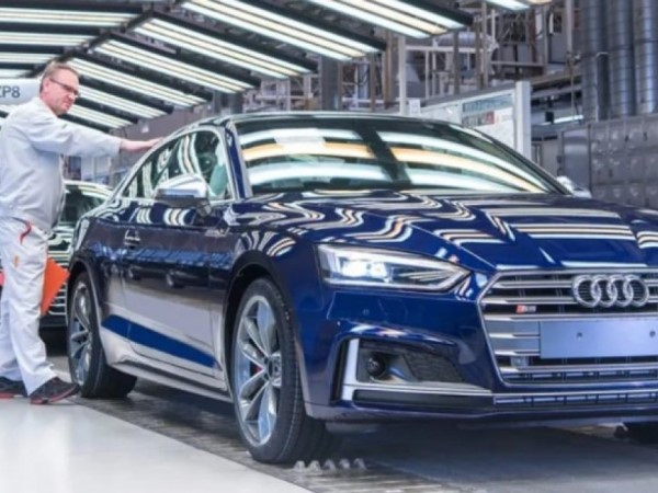 Audi tạm dừng sản xuất nhiều mẫu xe do xung đột giữa Ukraine - Nga