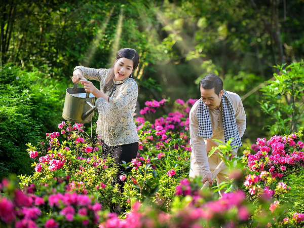 Lối về miền hoa: Cặp đôi chú Lâm - chị Hoa tung ảnh cưới đẹp mãn nhãn khiến dân tình phát cuồng