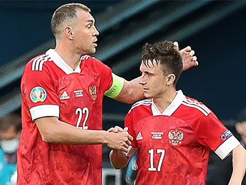 Nga bất ngờ xin đăng cai EURO, UEFA lập tức 'rút thẻ đỏ'