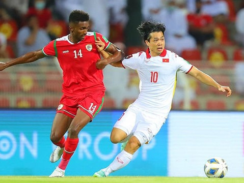 Việt Nam đấu Oman: Tận hưởng chính mình