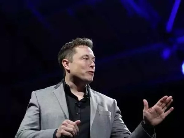 Đại gia Elon Musk nguy cơ mất thêm 50 tỉ USD tiền thuế