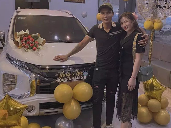 Hết xây nhà lại mua ôtô, Lộc Fuho hồ giàu cỡ nào?