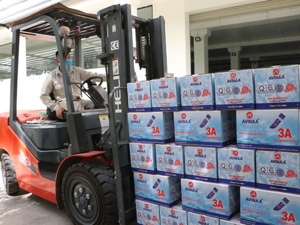 Hưởng lợi nguồn tiền lớn, hơn 100.000 tỷ nằm lại két doanh nghiệp