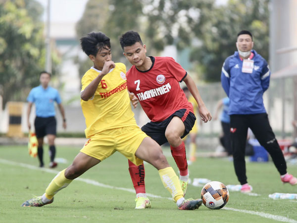 Thắng Hoàng Anh Gia Lai, PVF Hưng Yên vào tứ kết Giải U19 quốc gia