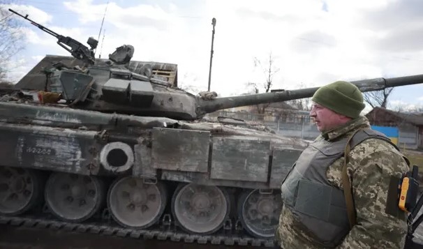 Ukraine nói Nga rút bớt quân bao vây Kiev do 'tổn thất nặng nề'