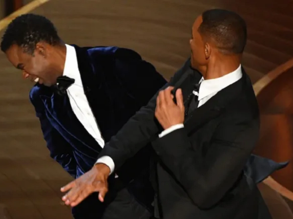 Oscar 2022: Hé lộ nguyên nhân Will Smith lên sân khấu 'đi đường quyền' vào mặt đồng nghiệp