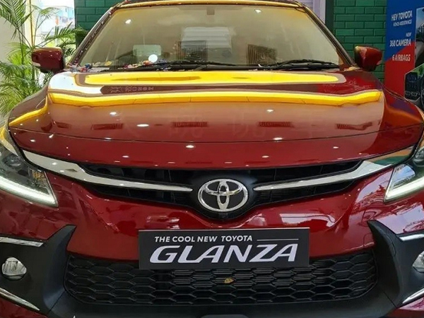Cận cảnh Toyota Glanza 2022 giá rẻ chỉ 191 triệu đồng tại đại lý