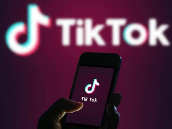 Bé gái lớp 1 Hà Nội nghiện chơi Tiktok phải nhập viện tâm thần: Bác sĩ cảnh báo dấu hiệu cần phải điều trị