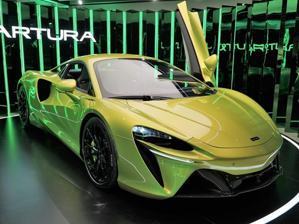 McLaren Artura hybrid chào bán từ 15,99 tỷ đồng tại Việt Nam
