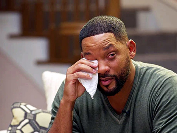 Will Smith đối mặt đòn trừng phạt sau cú đấm MC ở Oscar