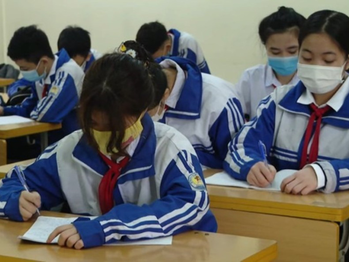 Hà Nội khẩn trương lấy ý kiến cho tiểu học và lớp 6 đi học trực tiếp