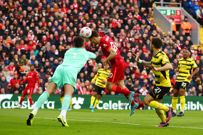 Jota thay Salah mang 3 điểm về cho Liverpool