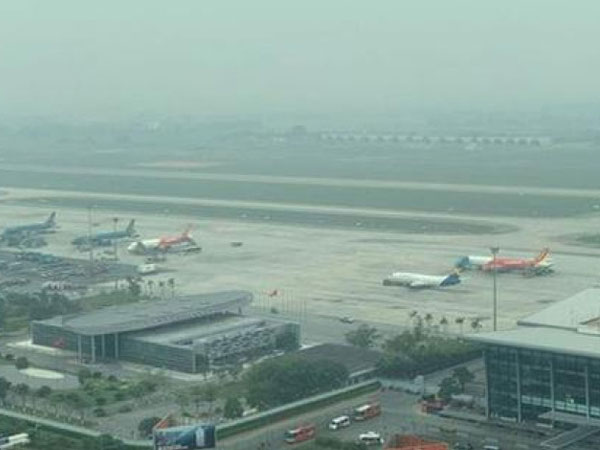 Thực hư chuyện máy bay sắp hạ cánh phải bay lên vì phát hiện máy bay khác trên đường băng