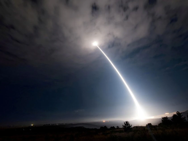 Ngại căng thẳng với Nga, Mỹ hủy phóng thử tên lửa ICBM