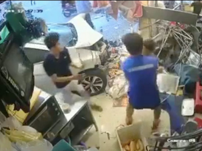Vụ ô tô lao vào tiệm bánh mì ở Đà Nẵng: Tài xế có sử dụng rượu bia