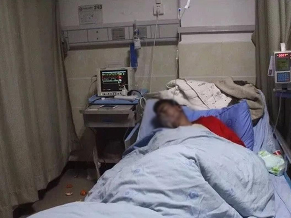 Nam sinh 19 tuổi bị cắt cụt 2 chân và 10 ngón tay vì nhiễm khuẩn do ăn thức ăn thừa: Cảnh báo những thực phẩm không nên để qua đêm