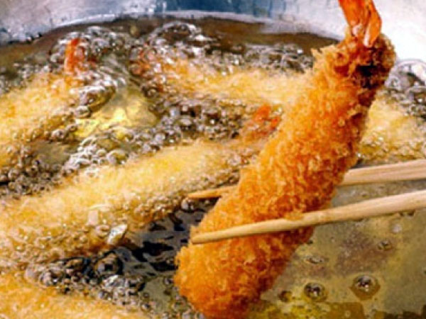 Những sai lầm khi sử dụng dầu ăn vô tình biến món ăn thành 'chất độc', là 'thủ phạm' gây ung thư: Đáng tiếc nhiều gia đình Việt mắc phải