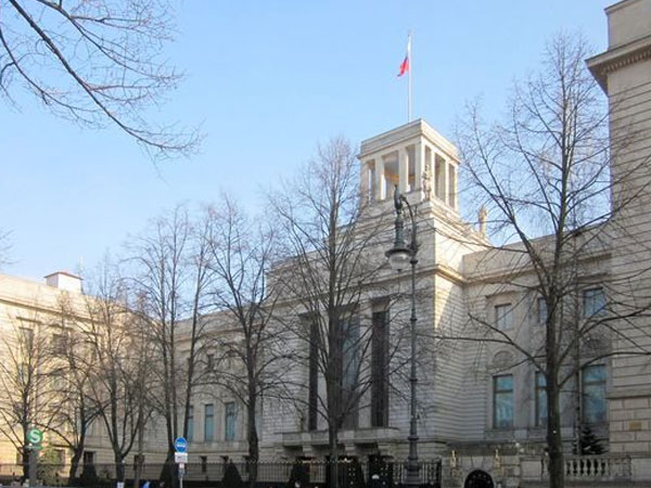 Thành phố Ukraine bị phá hủy 90%, cựu Thủ tướng Đức đáp trả chỉ trích từ Kiev