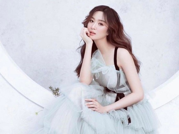 Cuộc sống sang chảnh của rich kid Anh Sa - ái nữ thừa kế nhà Tân Hoàng Minh
