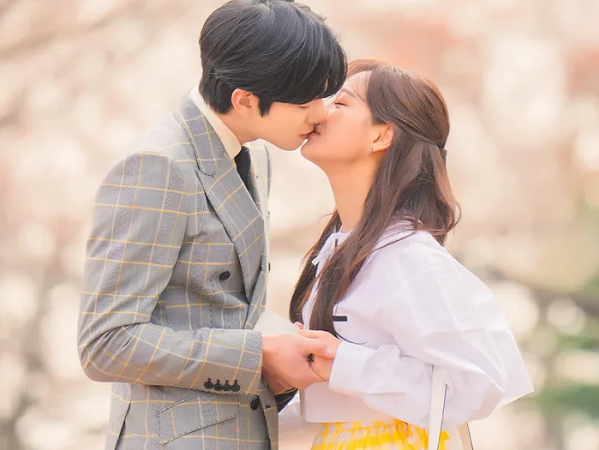 Rộ tin Hẹn Hò Chốn Công Sở ra mắt mùa 2, sẽ có đám cưới cổ tích cho Ahn Hyo Seop và Kim Se Jeong?