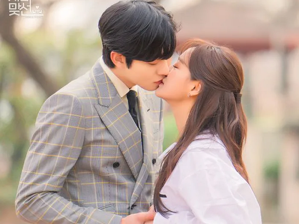 Tập cuối gây tranh cãi, 'Hẹn hò chốn công sở' vẫn leo thẳng top 2  Netflix toàn cầu, thành tích ngang bằng Squid Game