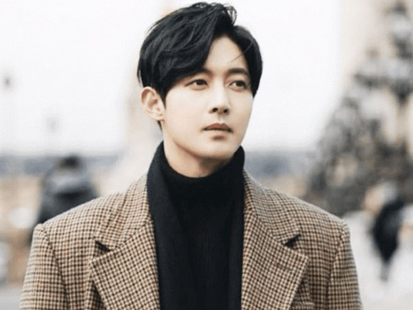 Mỹ nam 'vườn sao băng' Kim Hyun Joong không làm đám cưới, sống kín tiếng với vợ sau ồn ào đời tư