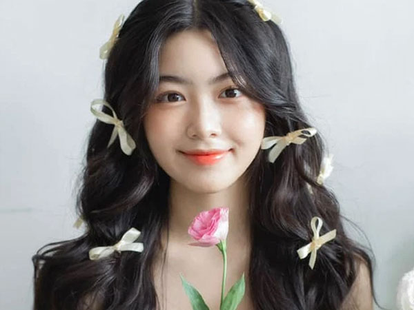 Ái nữ nhà Quyền Linh đón sinh nhật 16 tuổi, khoe visual chuẩn Hoa hậu tương lai khiến dân tình xao xuyến