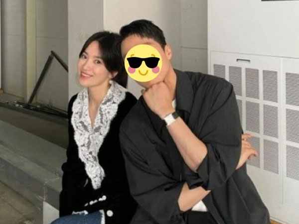 Sau 3 năm ly hôn với Song Joong Ki, nghi vấn Song Hye Kyo bí mật đi hẹn hò 'tình trẻ' ở một nơi lãng mạn?