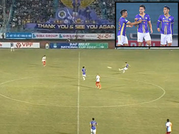 Chia tay Quang Hải, trung vệ U23 Việt Nam dành tặng bàn thắng cực đẹp từ khoảng cách gần 70m