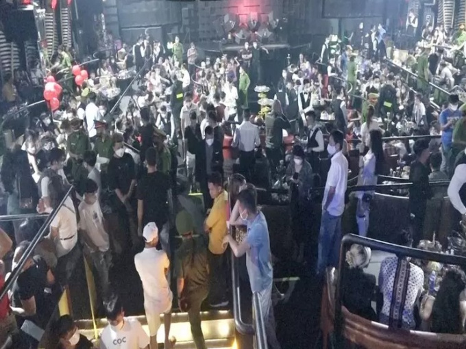 Gần 100 người dương tính với ma tuý trong quán bar trung tâm TP.HCM