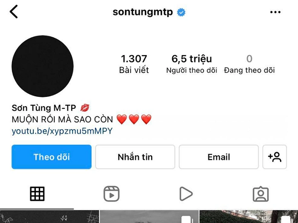 Không chỉ đồng loạt đổi avatar đen, Sơn Tùng còn làm điều chưa từng có trên Instagram