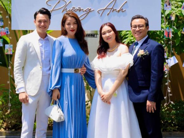 Tình trẻ đưa Trương Ngọc Ánh về ăn cưới anh trai, ra mắt phụ huynh luôn rồi này!