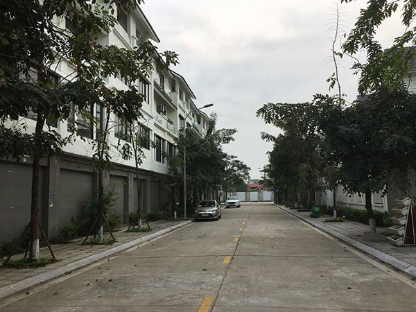Tiền nhiều biết làm gì: Chôn chục tỷ vào đất, tháng thu về 5 triệu lẻ