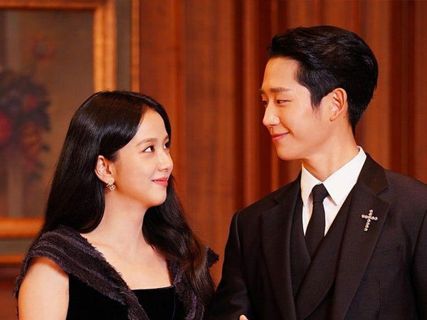 Nghi vấn Jung Hae In và Jisoo (Blackpink) 'cố tình' tiết lộ chuyện hẹn hò?
