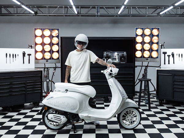 Vespa hợp tác Justin Bieber ra mắt phiên bản xe đặc biệt