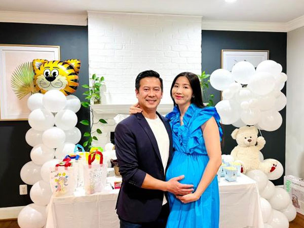Siêu mẫu Huỳnh Nu sinh con thứ hai cho chồng Việt kiều Mỹ