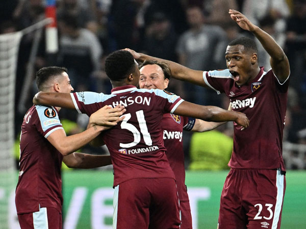 Tứ kết Europa League: West Ham đại thắng, Rangers nhọc nhằn vào bán kết