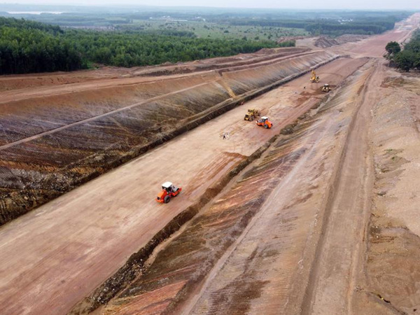 Giá vật liệu xây dựng tăng chóng mặt, Chính phủ yêu cầu 'ghìm cương'