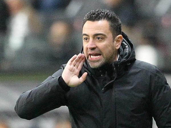 Ngay trước khi bị loại khỏi Europa League, Xavi từng chê Real thắng may mắn ở Champions League