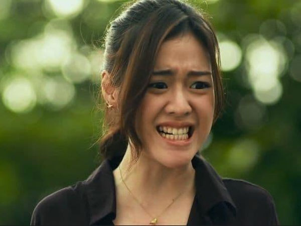 Đưa người vào bệnh viện cấp cứu nên không nghe điện thoại của bạn gái, khi về đến nhà thấy việc làm của cô ấy mà tôi hoảng sợ