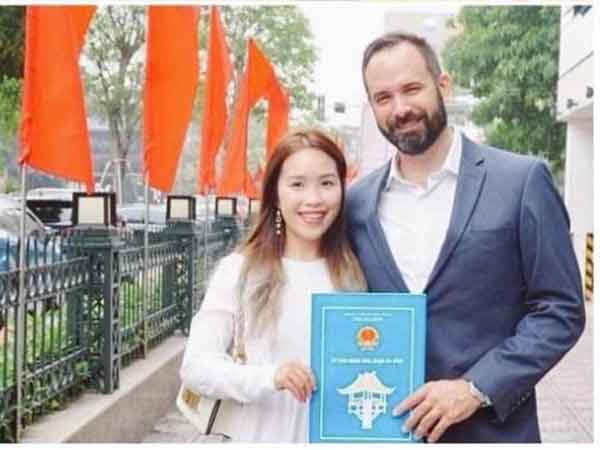 Em gái Hà Anh thông báo chính thức trở thành 'vợ người ta', chia sẻ bà nội vui mừng vì cháu gái cuối cùng cũng 'có người rước'