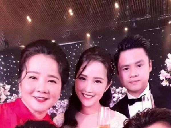 Mẹ vợ Phan Thành nói gì trước tin đồn mình là người chủ chốt chọn ra Hoa hậu còn BGK chỉ để 'trang trí'?