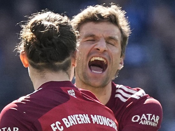 Tạo khoảng cách 9 điểm với Dortmund, Bayern tiến sát 'Đĩa bạc'