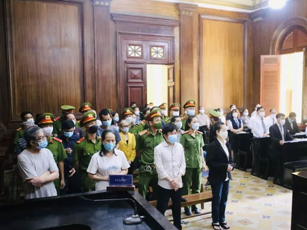 TP HCM: 12 người hoạt động nhằm lật đổ chính quyền nhân dân hầu tòa