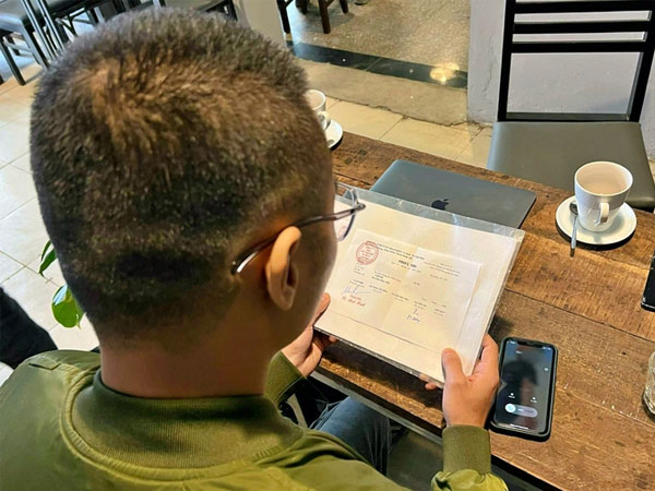 Nam thanh niên Hà Nội tá hỏa khi bị ban quản lý tòa nhà phạt 2 triệu đồng tội không đeo khẩu trang